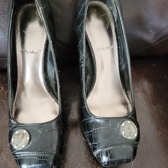 Baby Phat Black shoes with Chrome heels - Picture 2 of 8